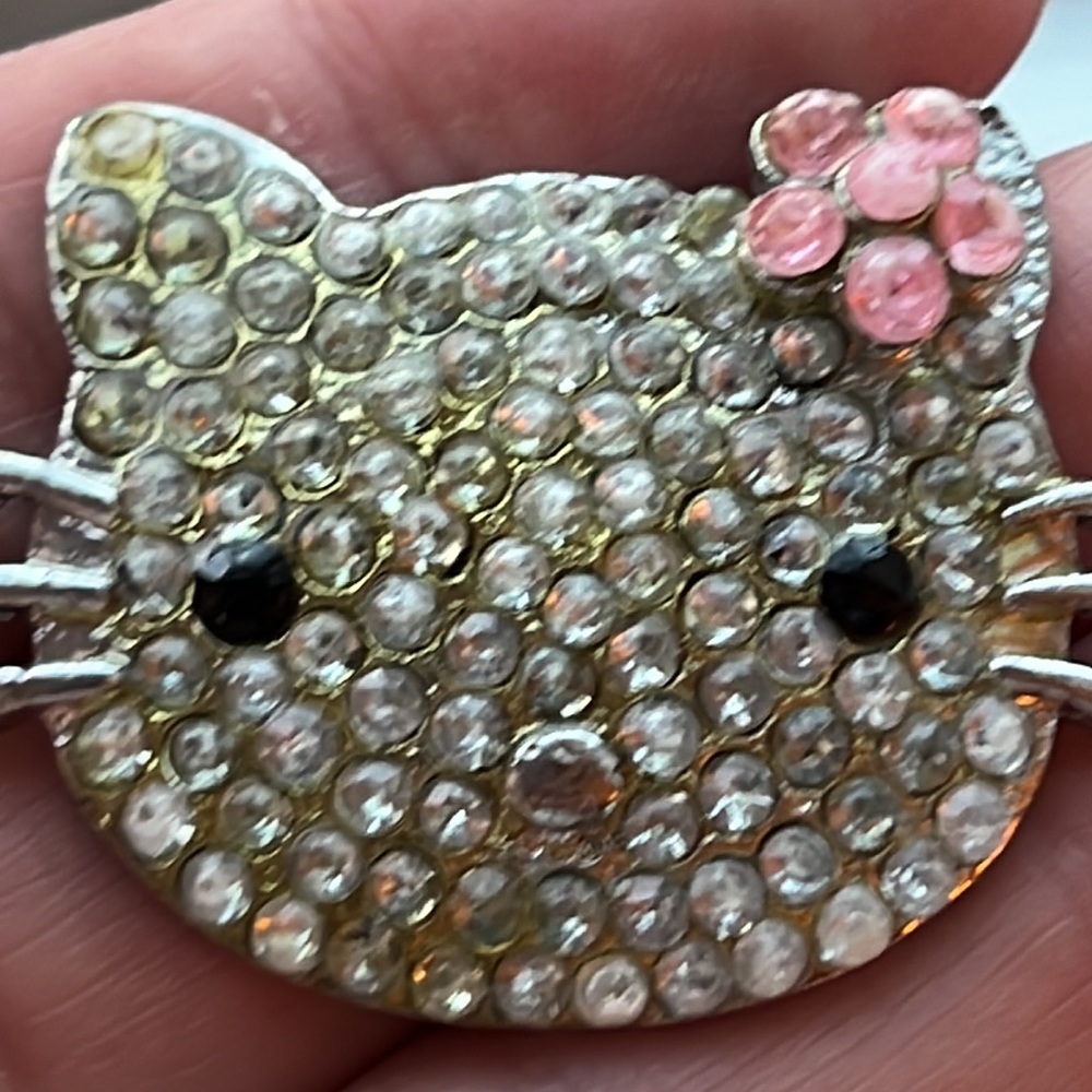 Vintage Hello Kitty pendant-EUC